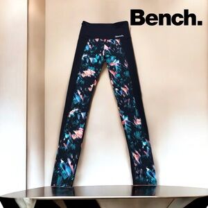 Bench, Abstract Sport Leggings, XS, Black, Pink & Blue 🏃‍♀️‍➡️